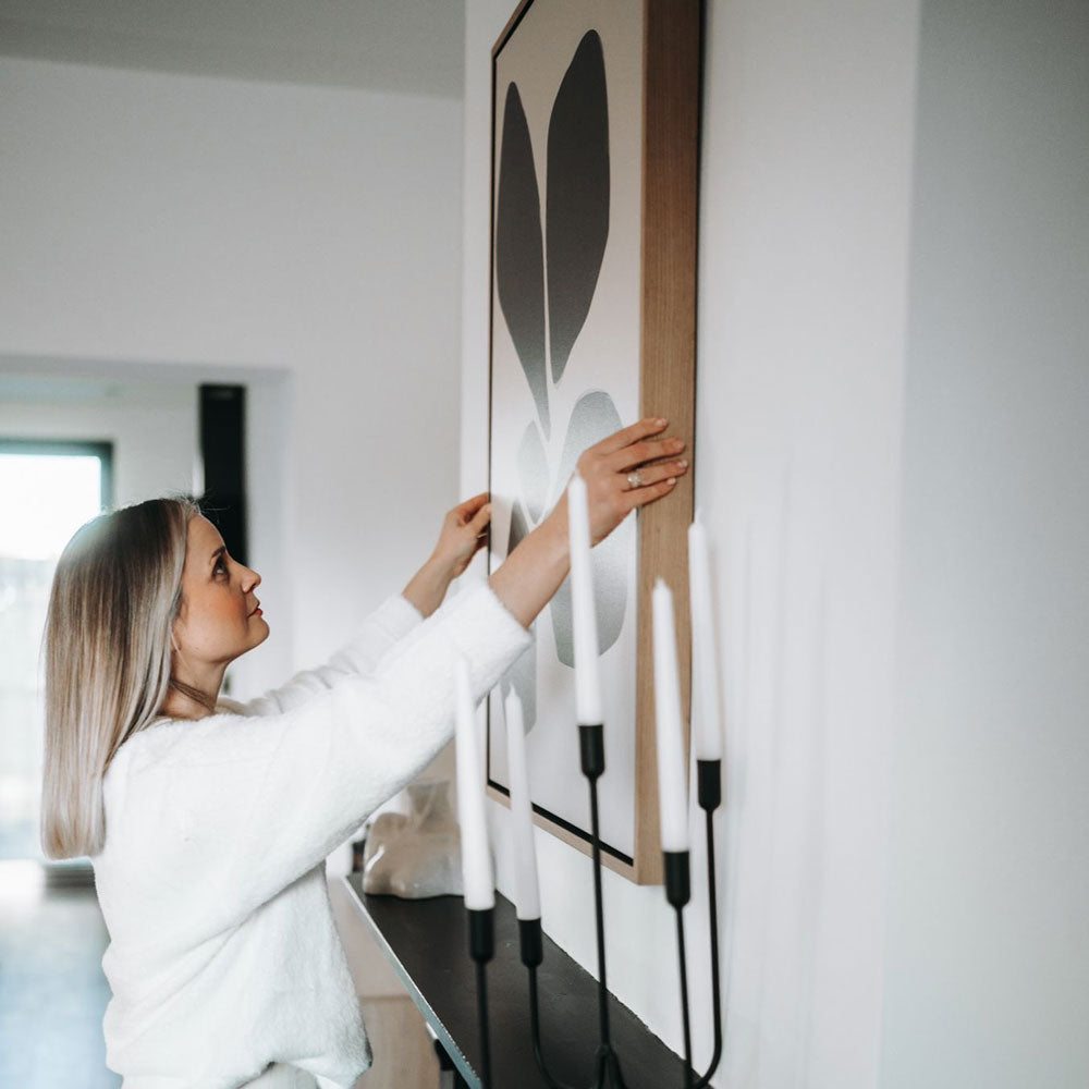 Green Lili Black Neutral Anemone Flower