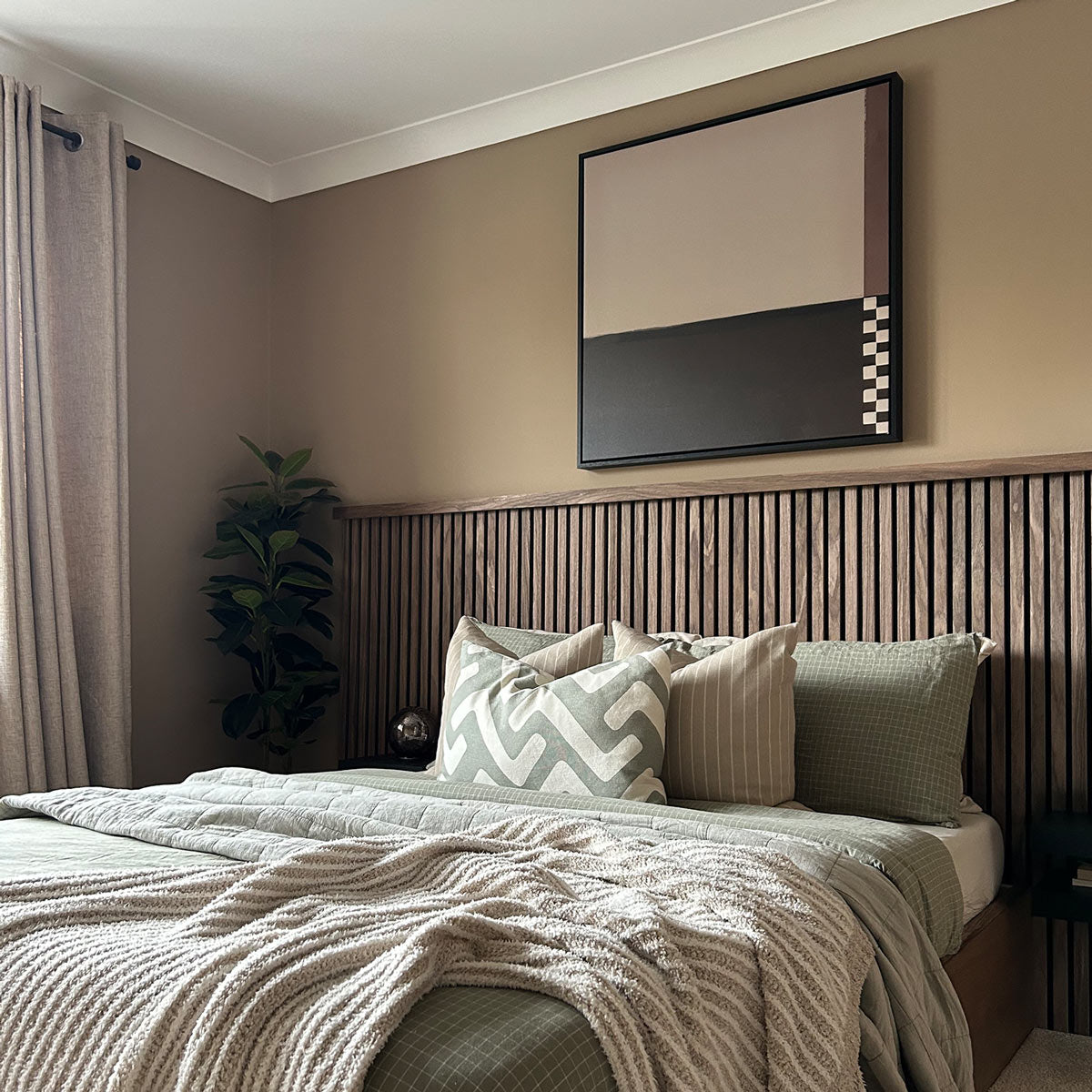 Green Lili Going Places