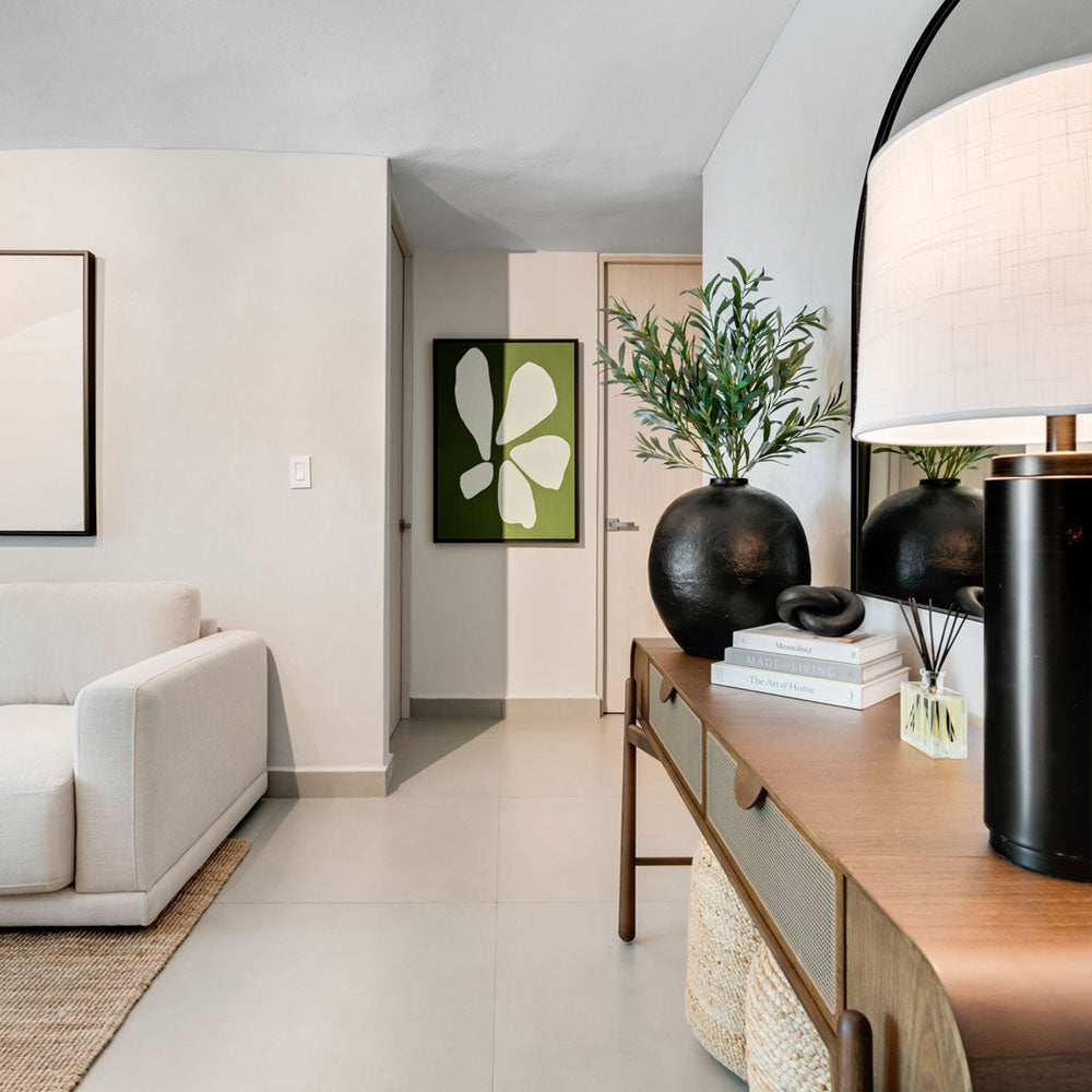 Green Lili Large / Black Green Anemone Flower