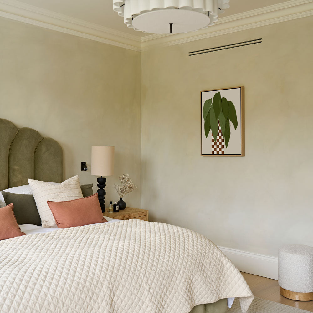 Green Lili In The Limelight