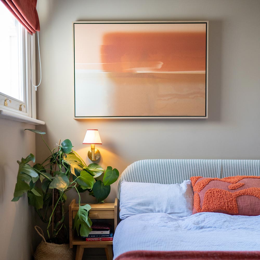 Green Lili Morning Light